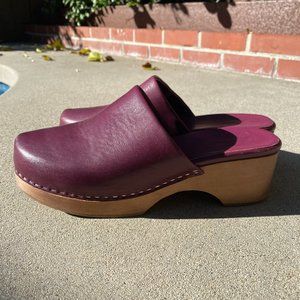 Charlotte Stone Martino clog in hollyhock burgundy leather, size 10